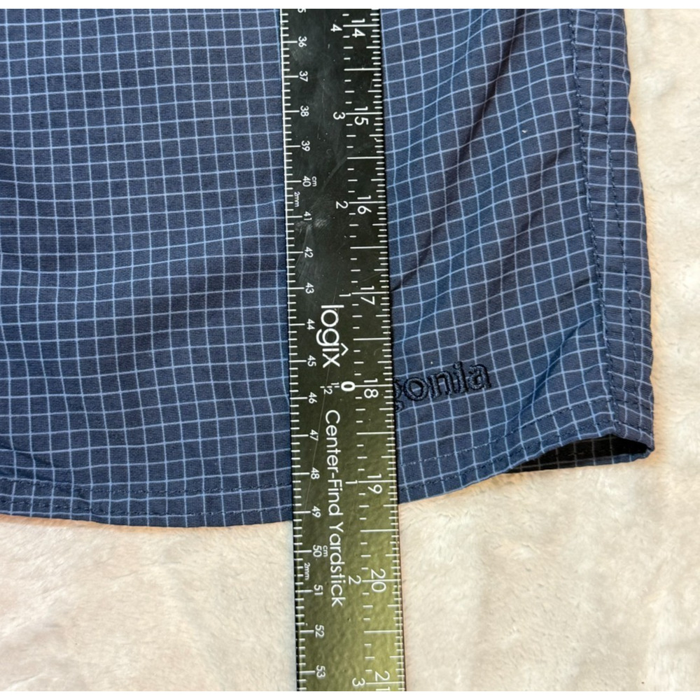 Pantagonia Men's Wavefarer Shorts Size 33 Gorpcore Costal Preppy Minimalist Tech - Picture 3 of 7